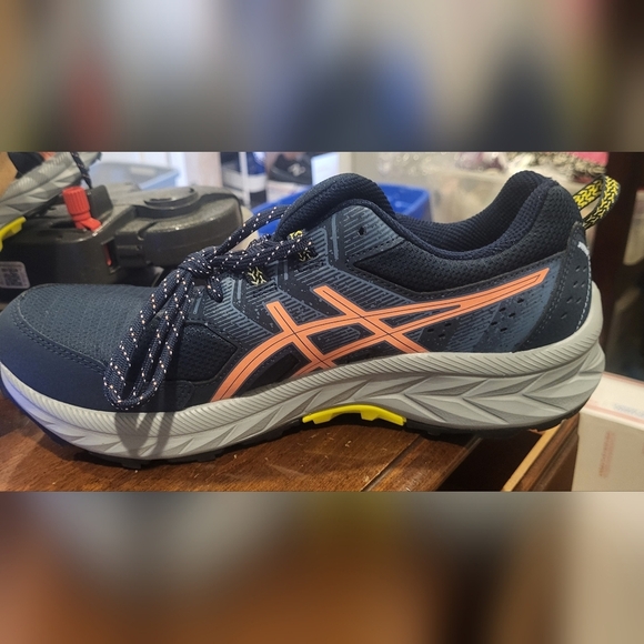 Asics Women's Gel Venture 9 Street/Trail Shoes/Sneakers Sz 11 New with tags! - Picture 5 of 8